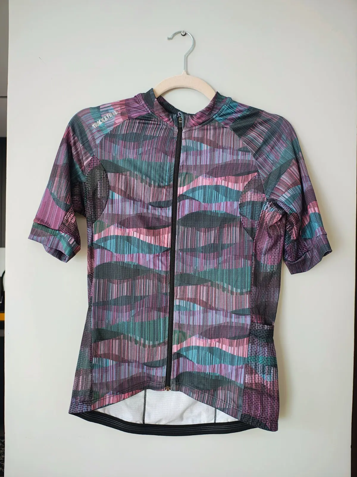 Blusa ciclismo com bolso e zíper L